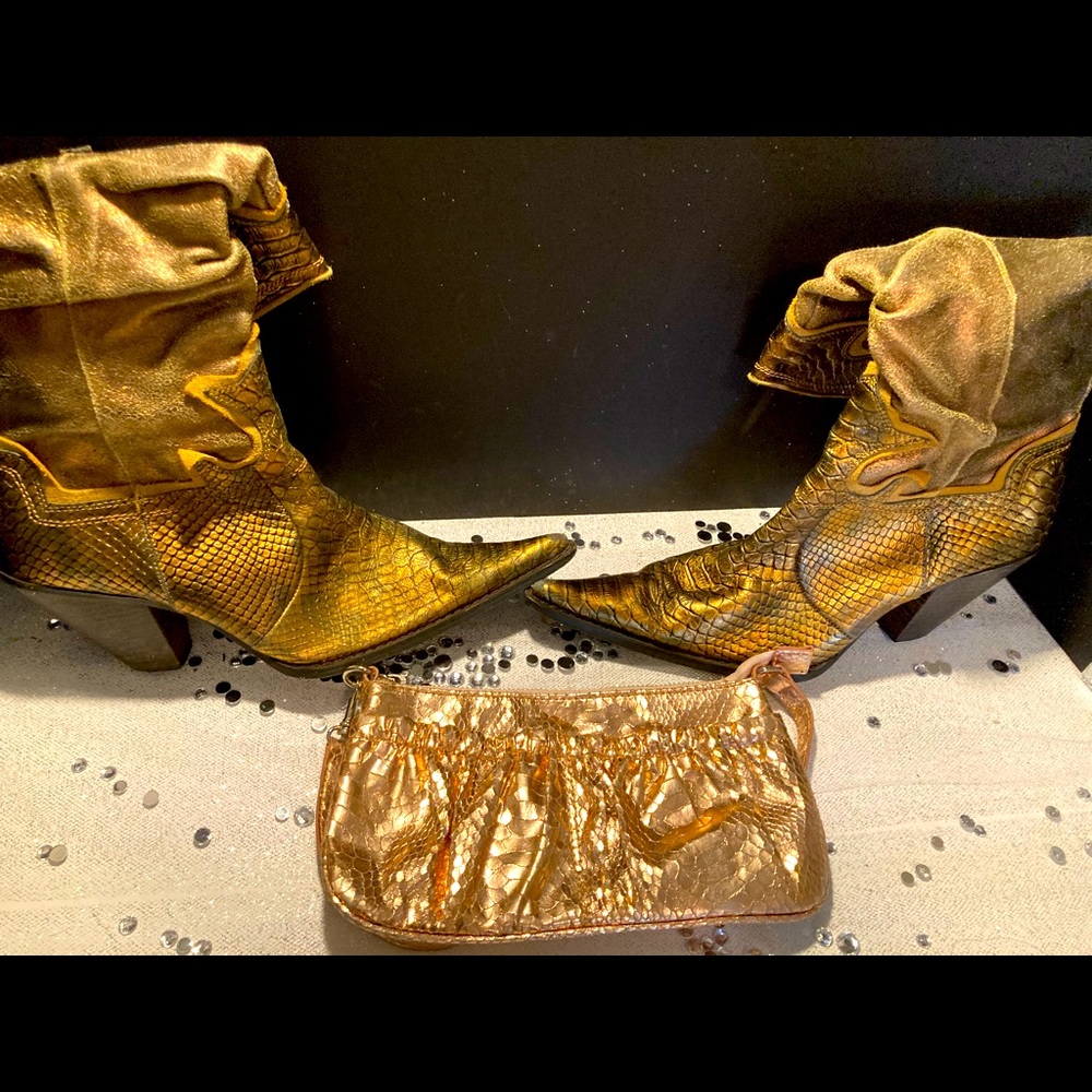 Gold cowboy boot combo